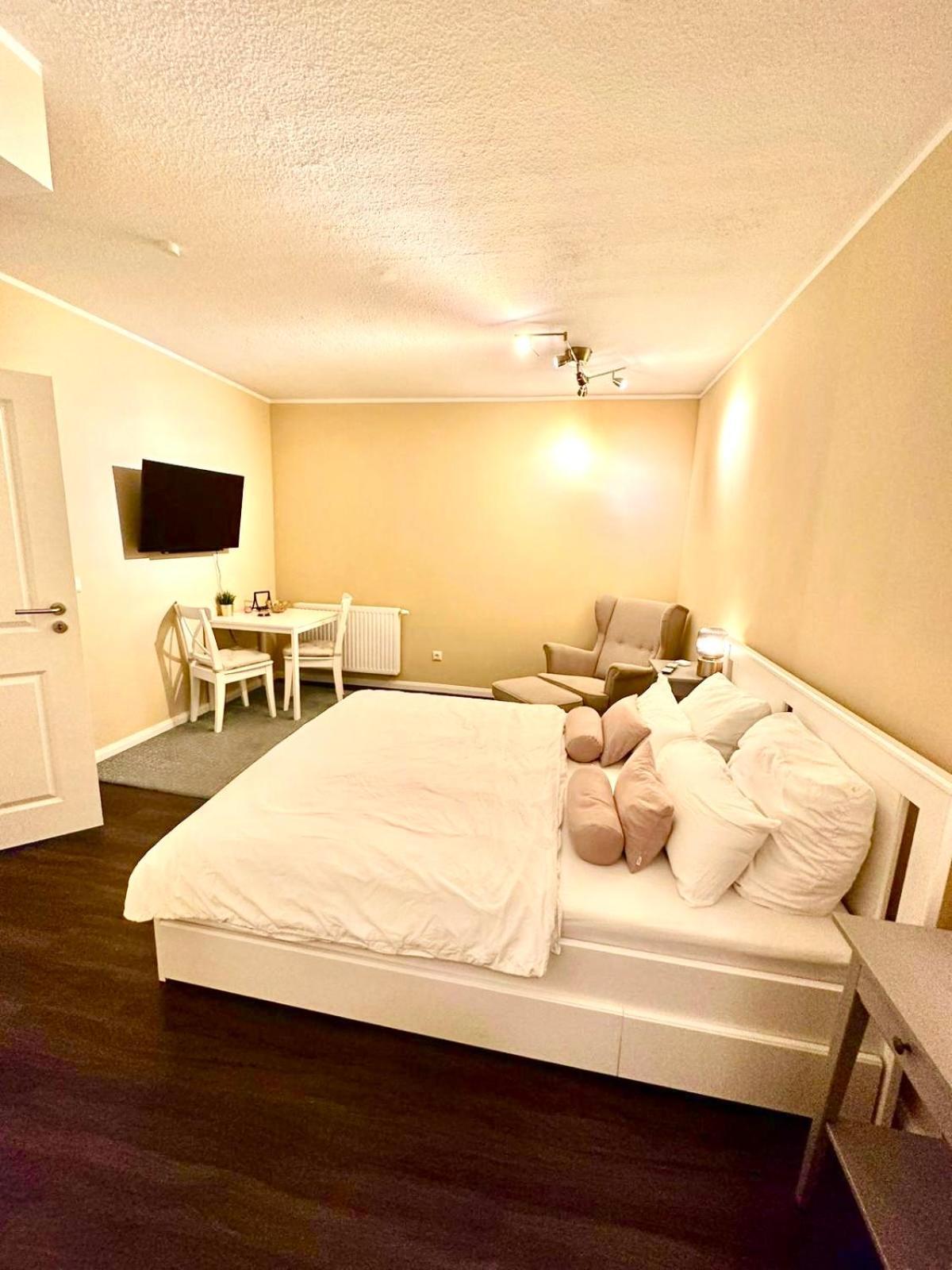 Zentrales Apartment Mit Terrasse Bremen Ngoại thất bức ảnh